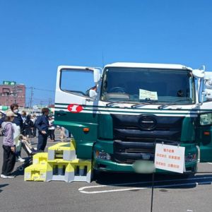 ラピタフェス「はたらくクルマだいしゅうごう展」に出展しました